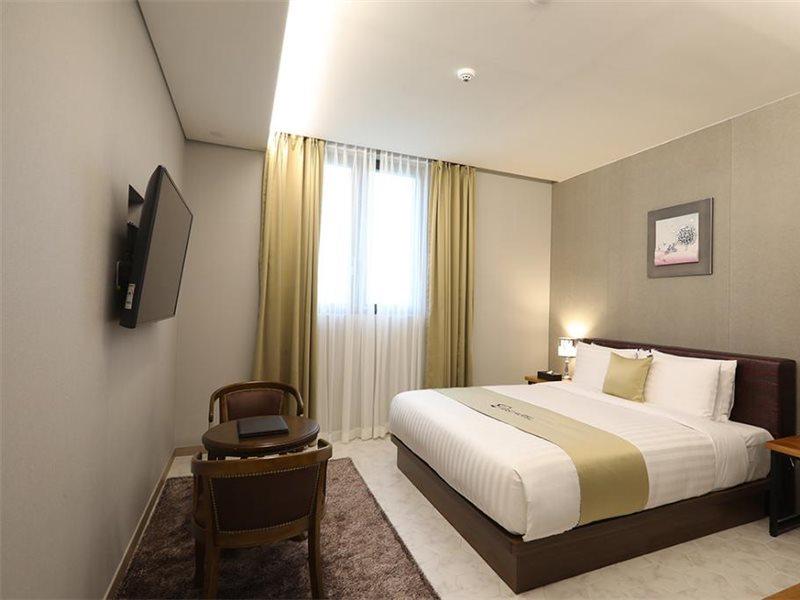 Rest Hotel Gimpo Esterno foto