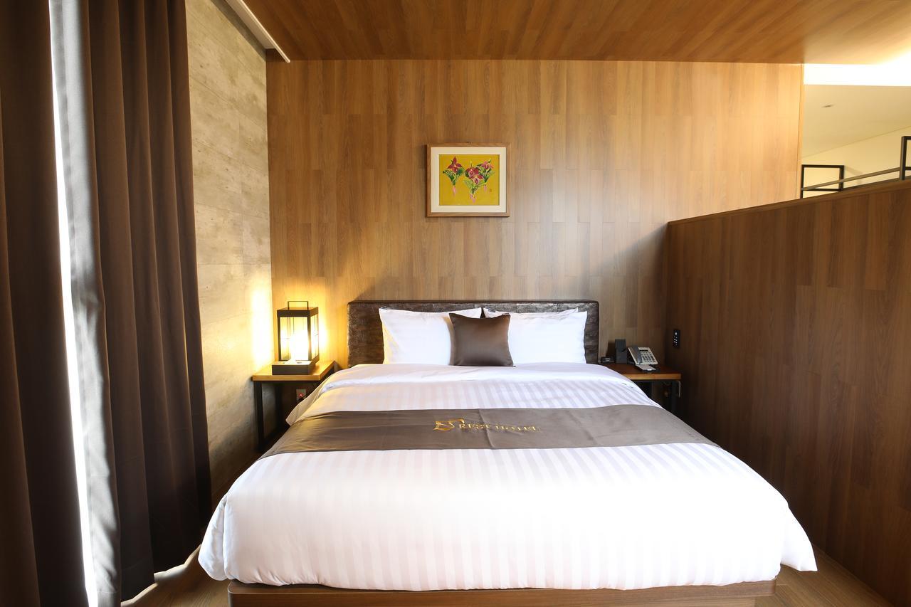 Rest Hotel Gimpo Esterno foto