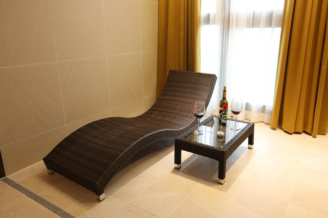 Rest Hotel Gimpo Esterno foto