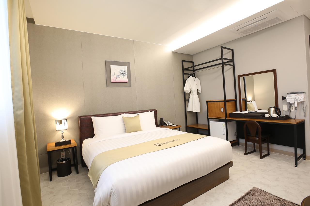 Rest Hotel Gimpo Esterno foto
