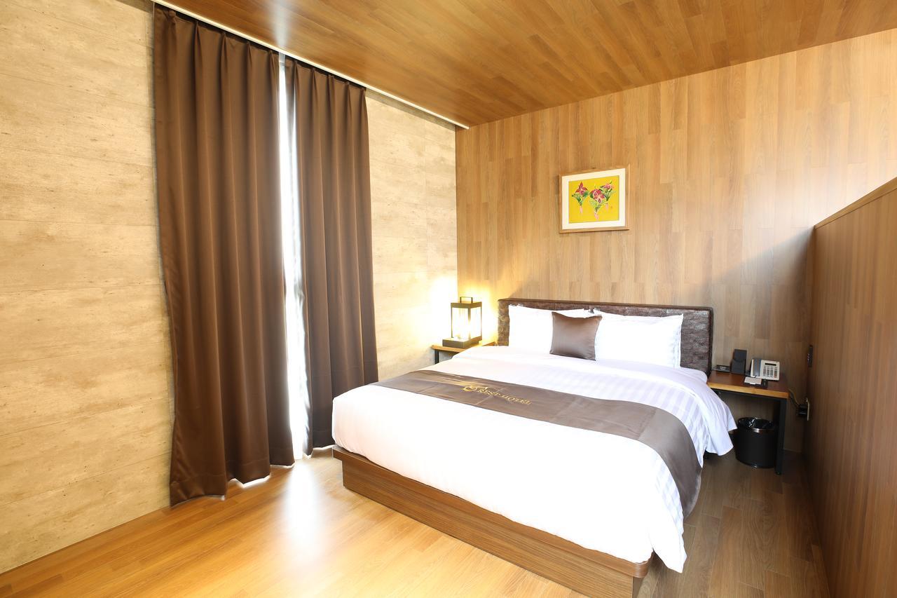 Rest Hotel Gimpo Esterno foto