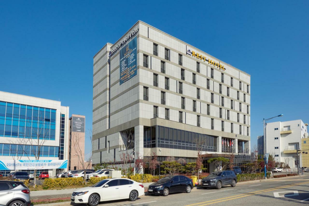 Rest Hotel Gimpo Esterno foto
