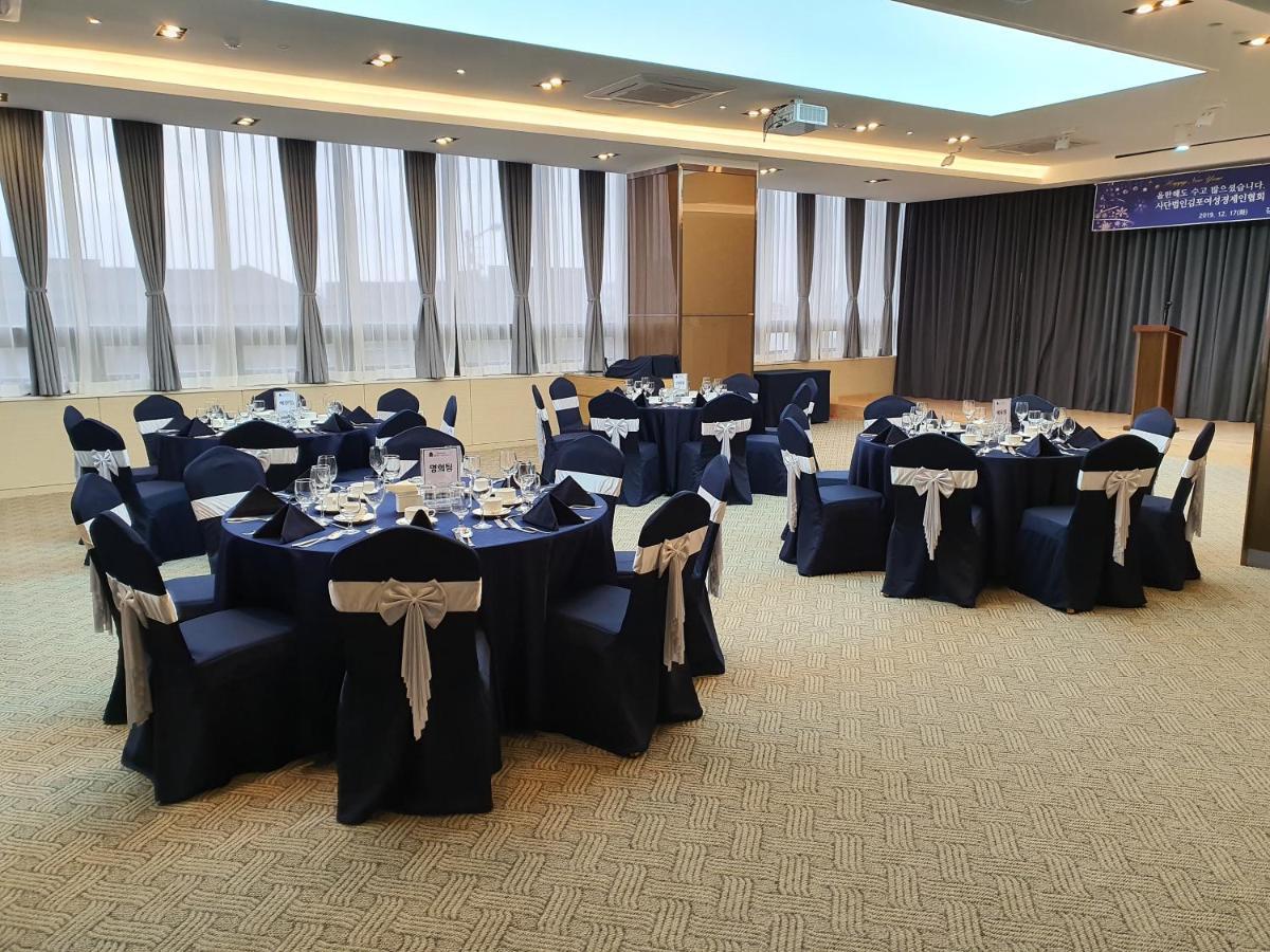 Rest Hotel Gimpo Esterno foto