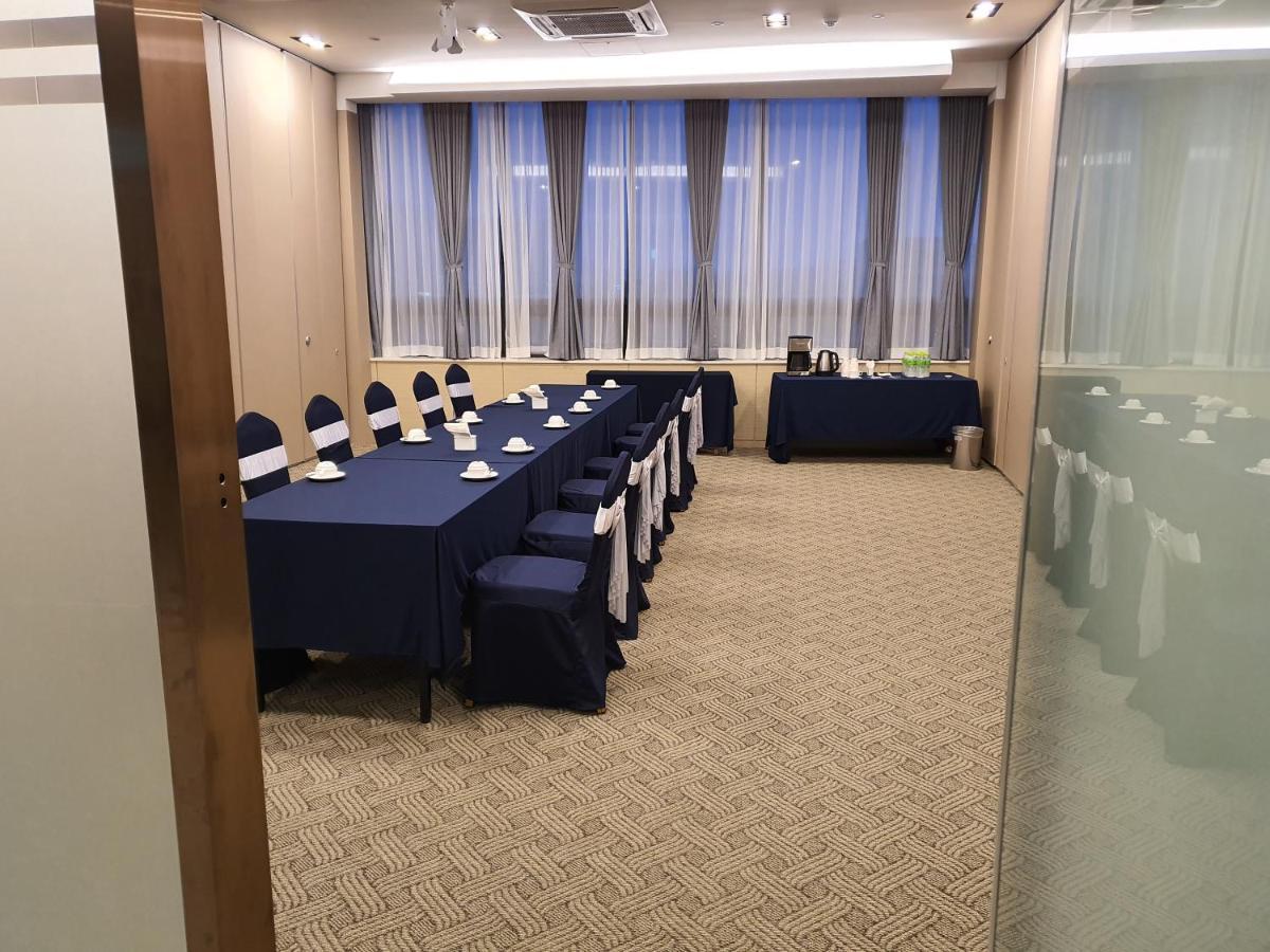 Rest Hotel Gimpo Esterno foto